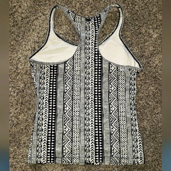 Volcom| Racerback Workout Swim Tank with Western Pattern - Picture 4 of 4